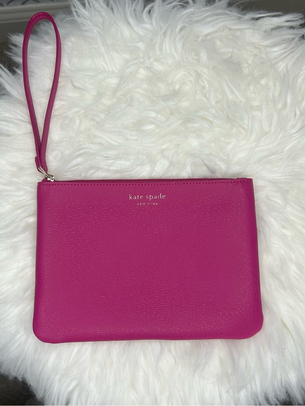 Kate Spade Leather Wristlet Excellent Hot Pink